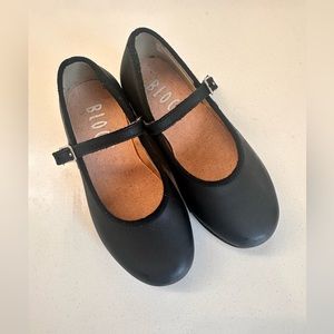 Bloch girls tap shoes - 9